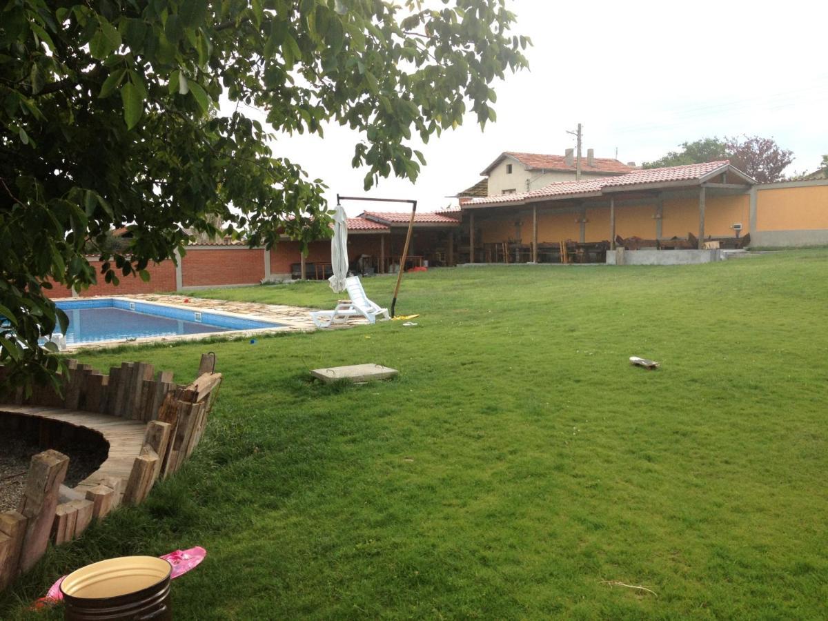 Villa Aya Smochevo ภายนอก รูปภาพ